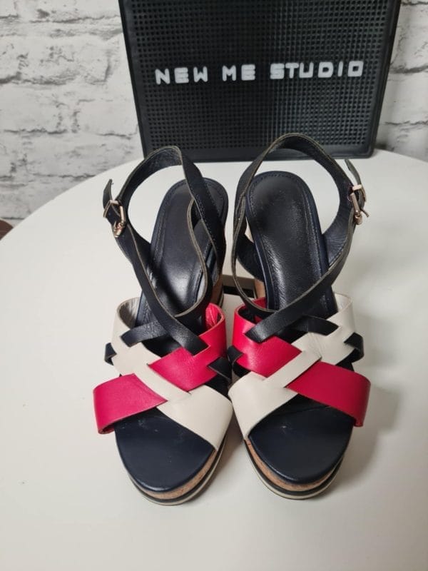 TOMMY HILFIGER  Sandałki - obrazek 2